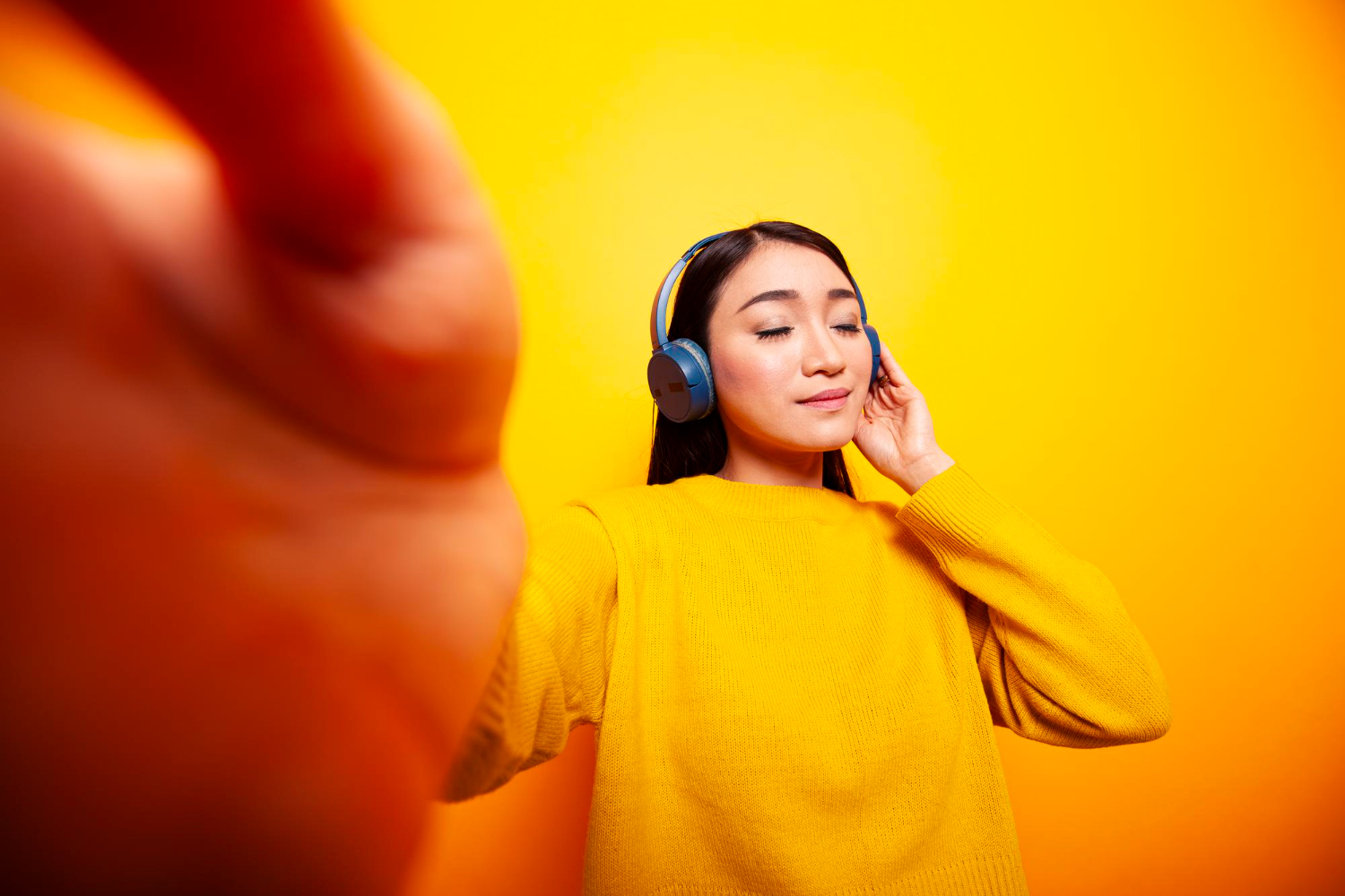 Novo gênero musical “CryoPop” ganha força entre jovens
